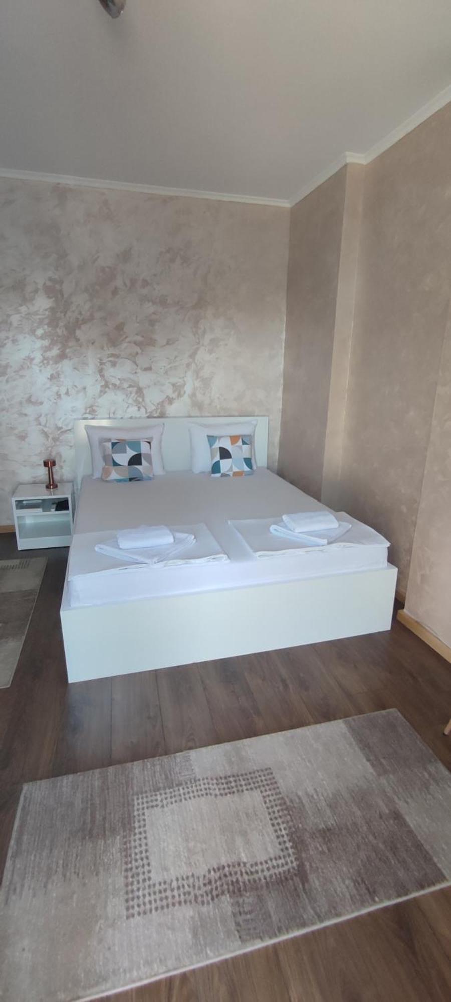 Menrat Apartment Novi Sad Exterior foto